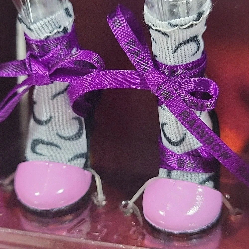 Rainbow High Emi Vanda Doll Shoes Purple Place Up With Moon Socks‎ Original Box